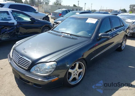 2002 Mercedes-Benz S 500 из США, поврежденный, VIN WDBNG75J92A261702